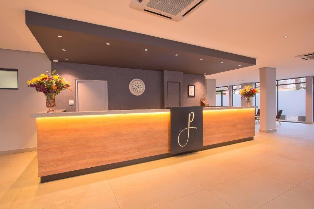 The Pretoria Hotel エクステリア 写真